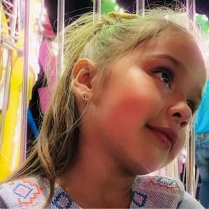 Meet your Posher, Karito